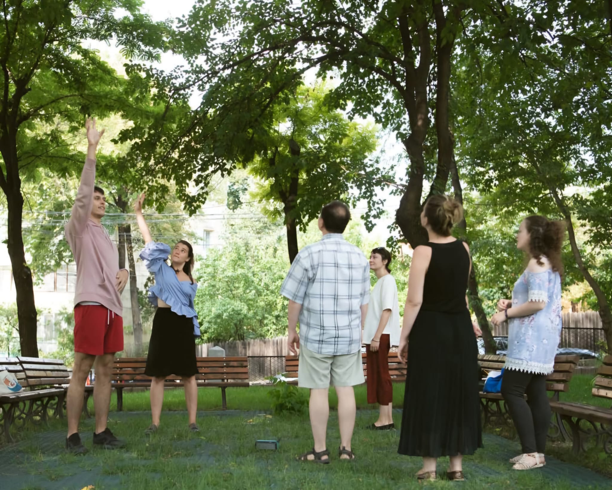 dansEAză | atelier de teatru și dans